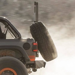 Supporto per pneumatici a perno regolabile per impieghi gravosi Smittybilt JEEP