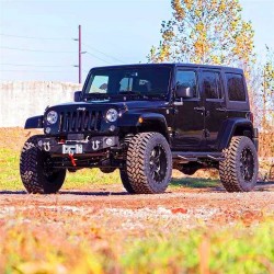 Paraurti Anteriore con piastra porta verricello e fissaggio fendinebbia Rough Country JEEP