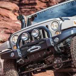 Piastra paramotore anteriore per paraurti AEV JEEP
