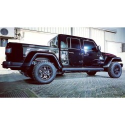 Pedane laterali elettriche Jeep Gladiator
