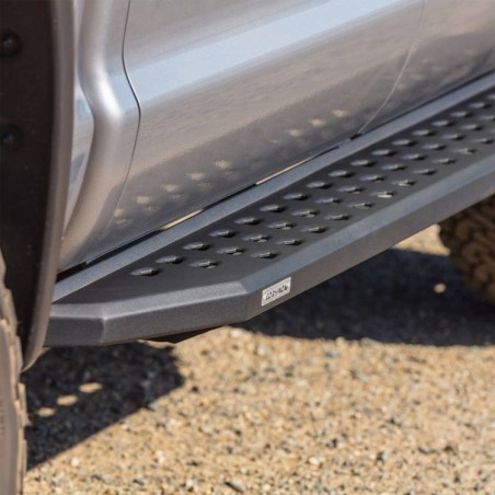Pedane Laterali Kitt RBN02 Per Nissan X-Trail II (2007-2012) - Kit Gradini Per SUV